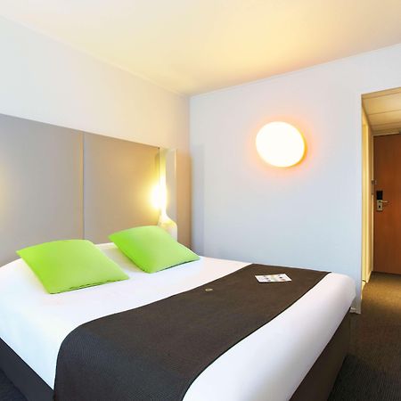 Campanile Saint-Quentin-En-Yvelines Hotel Montigny-le-Bretonneux Bagian luar foto